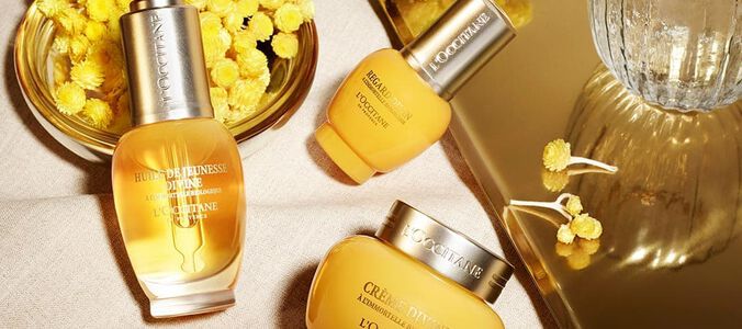 Our perfect anti-aging ritual guide in 5 radiant steps