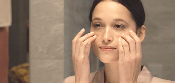 YOUR SKIN NEEDS A BIT OF HELP